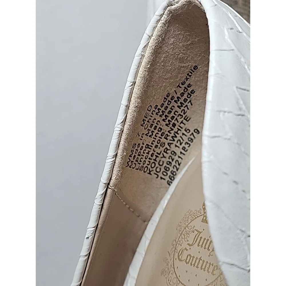 JUICY COUTURE SNAKESKIN TEXTURE PUMPS HEELS SZ 7 MED‎ JCCYRAWHITE 4-5 INCH HEEL